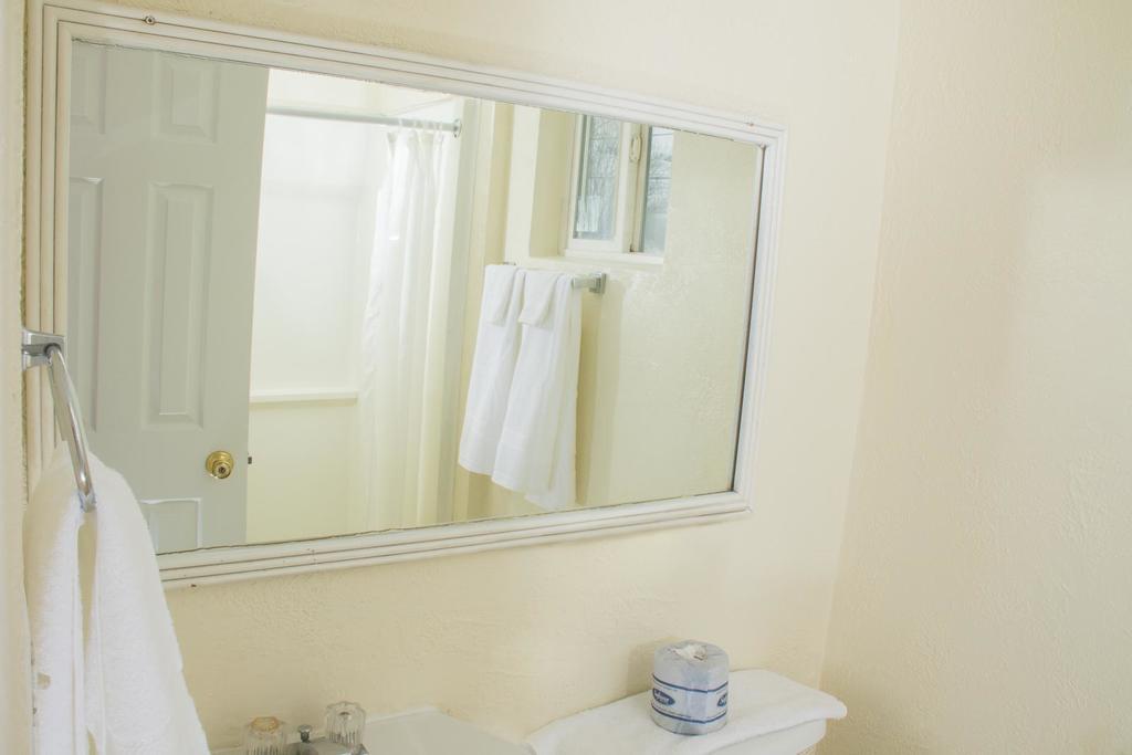 Budget Inn - thumb 3