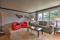 Centrally Located Salt Lake City Home with Yard Accommodation Indiana