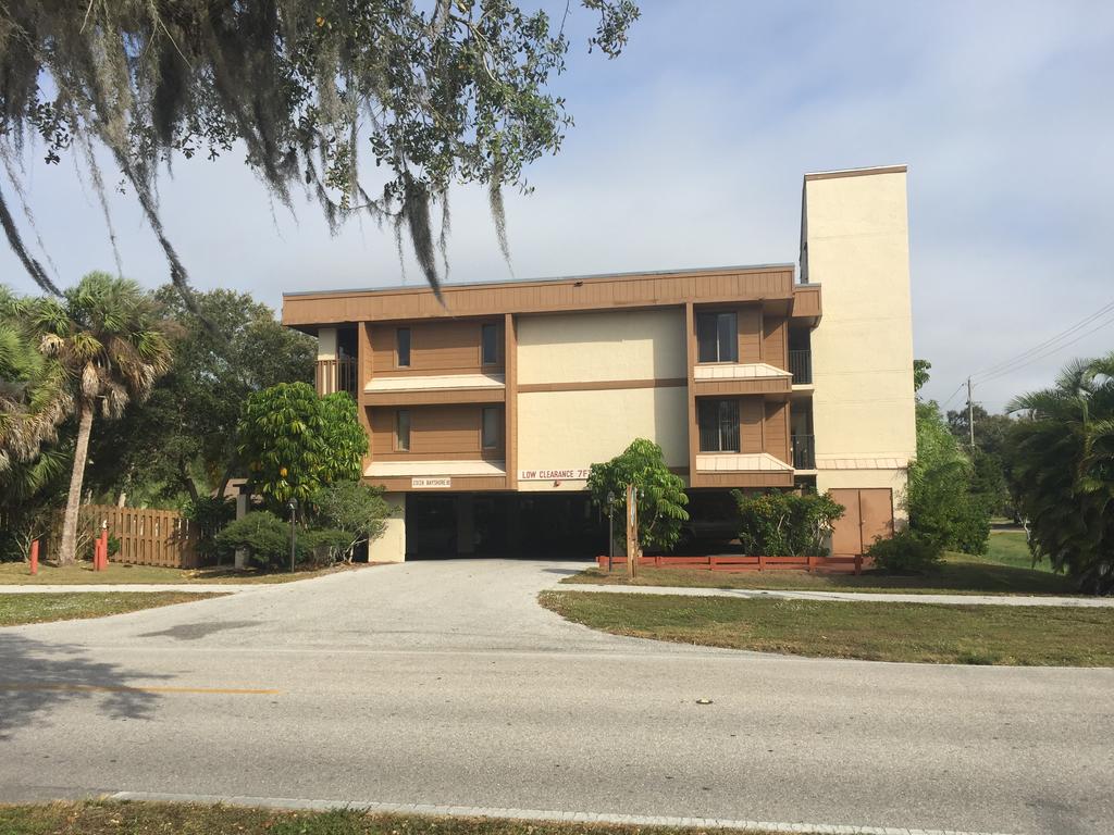 Charlotte Bay Resort - thumb 0