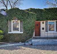 Charming Craftsman - Prime Nob Hill Location! - Accommodation Indiana