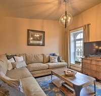 Charming Dwtn Retreat about 7Mi to KY Horse Park - Accommodation Indiana