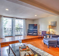 Charming Grand Haven Apt with View - Walk Everywhere - Accommodation Indiana