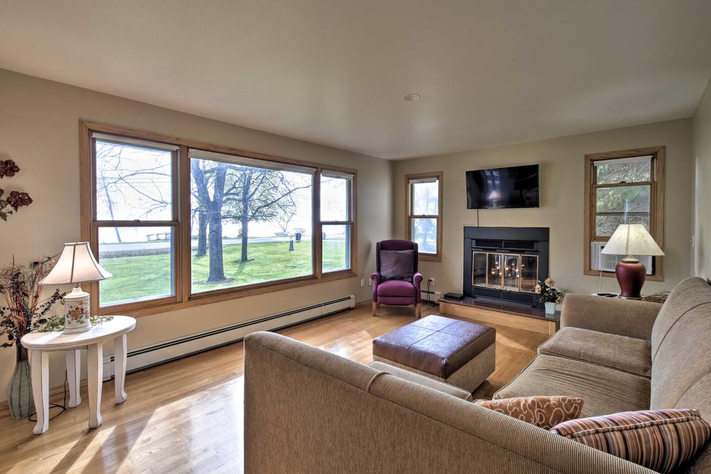 Charming Neenah House With Porch On Lake Winnebago! - thumb 1