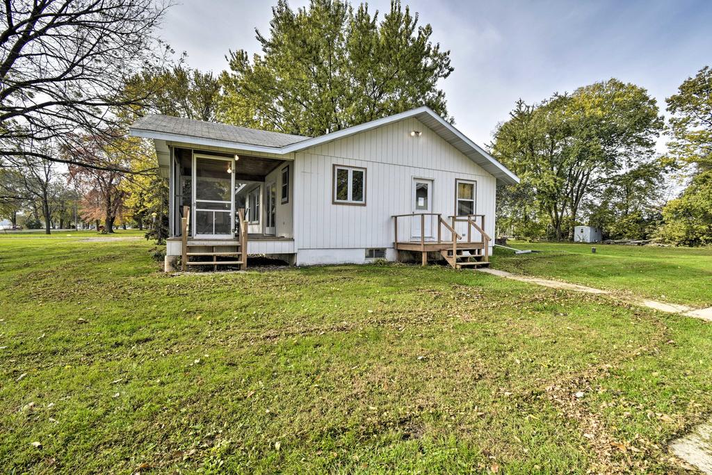 Charming Neenah House With Porch On Lake Winnebago! - thumb 3
