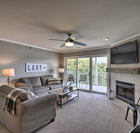 Chic Parkview Bay Condo with Screened Balcony! - Accommodation Indiana
