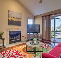 Condo with 2 Balconies and 3 Pools Less Than 2 Mi to Beach - Accommodation Indiana