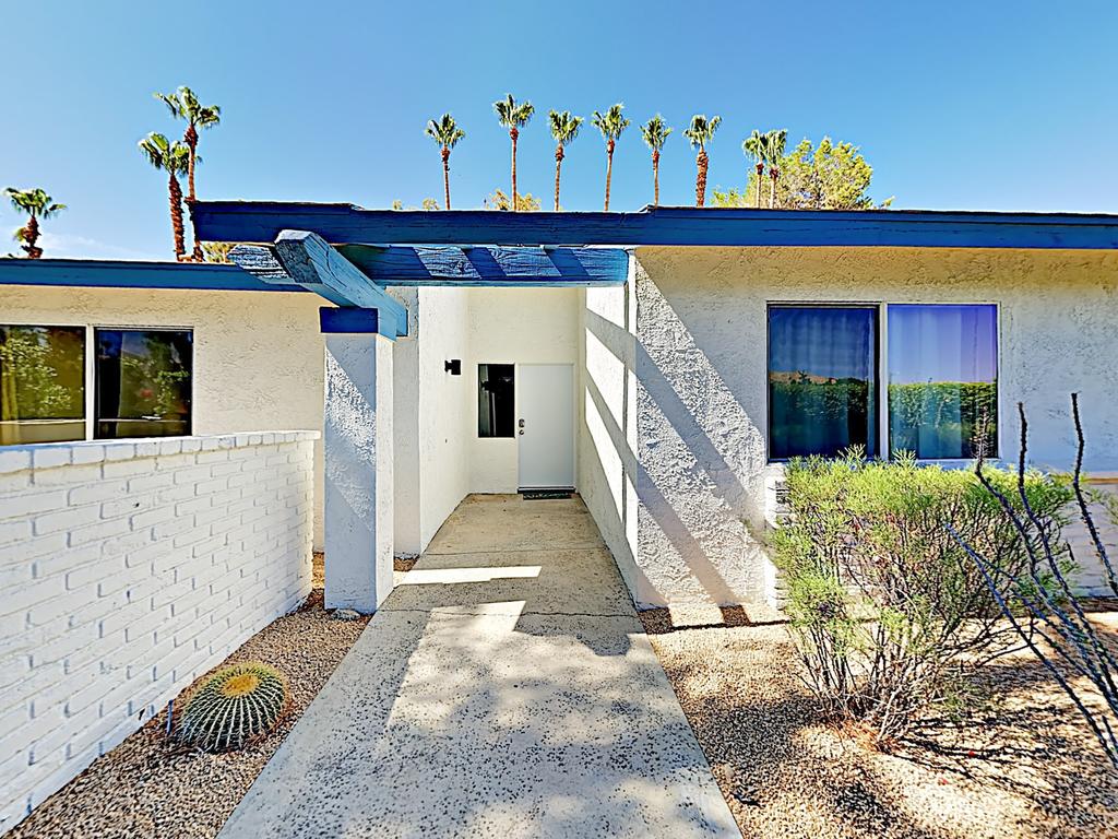 Contemporary Home Home - thumb 2