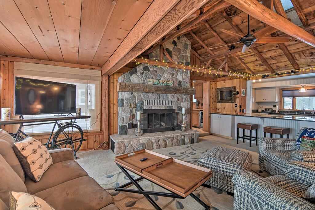 Cozy Lake Mitchell Cabin With Waterfront Views! - thumb 1