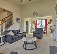 Cozy Neighborhood Home 3 Mi to Dover Speedway - Accommodation Indiana