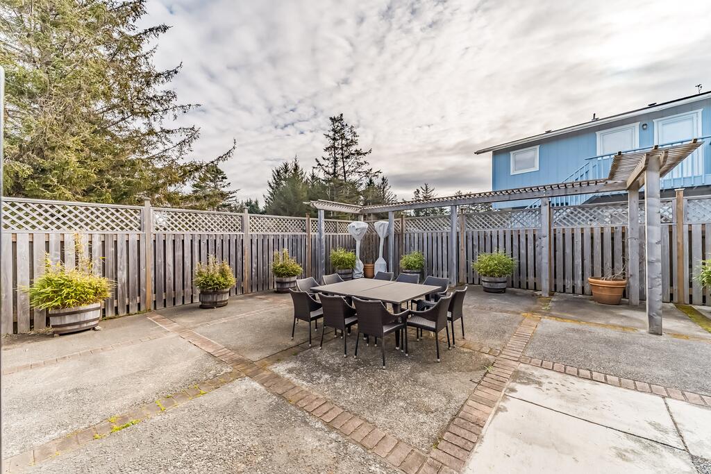 Crown Of The Coast - thumb 2