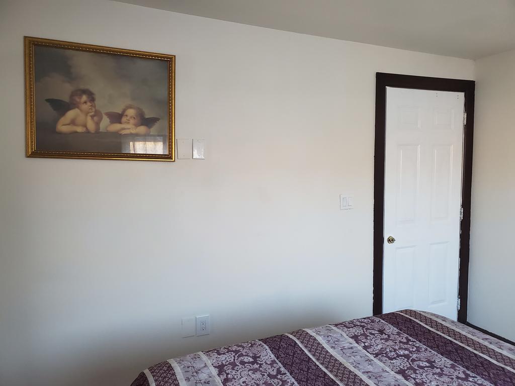 CUTE LITTLE HOUSE MIDDLE OF EL CAJON - thumb 2