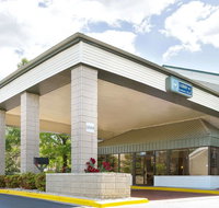 Days Inn by Wyndham Galleria-Birmingham - Accommodation Indiana