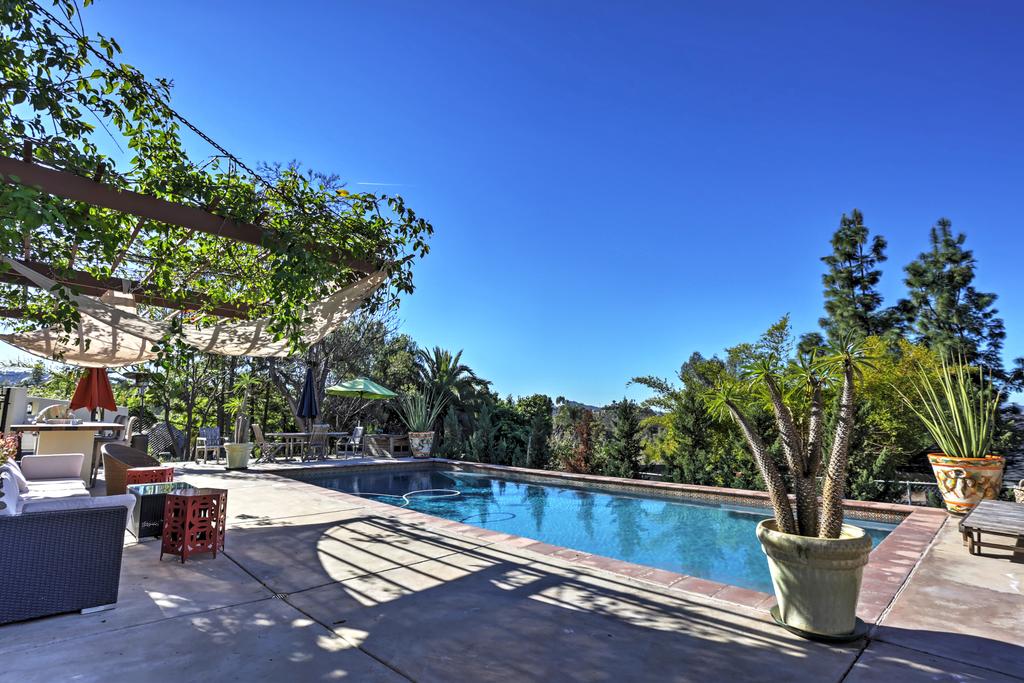 El Cajon Home W/Private Pool,  10 Mins To Downtown - thumb 1