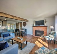 Family Home with Sunroom  Hot Tub 12mi to Lancaster - Accommodation Indiana