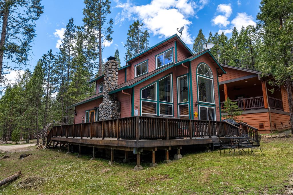 Friends Lodge - 3BR/3BA Holiday Home - thumb 1