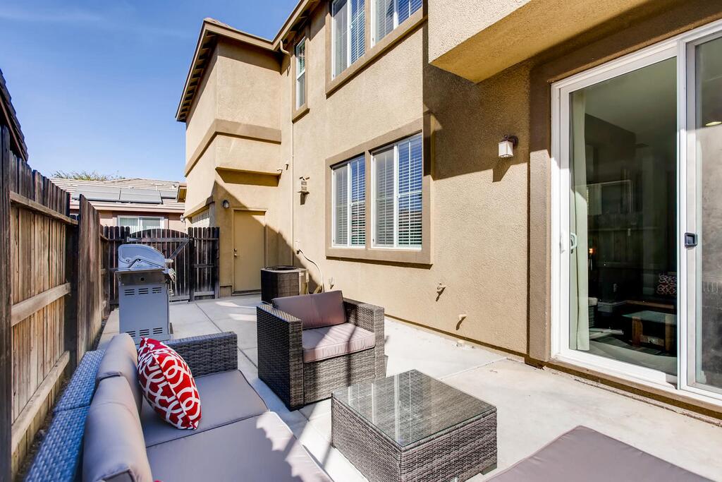 GIANNO SILVER Downtown Airport Sleep Train Arena Tennis - thumb 3