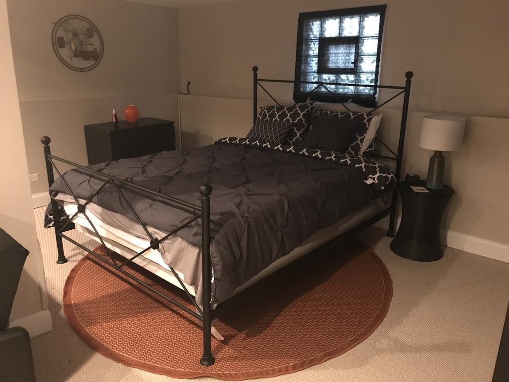 GREAT Location/ ITALIAN Garden Apartment Kids Friendly - thumb 2