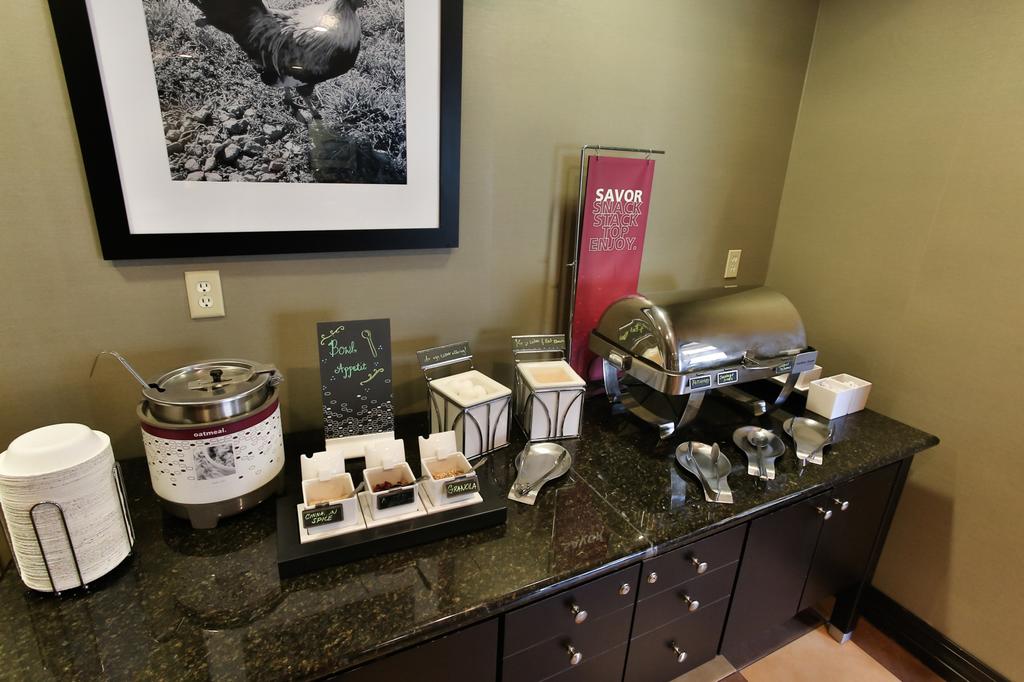 Hampton Inn & Suites Middlebury - thumb 2