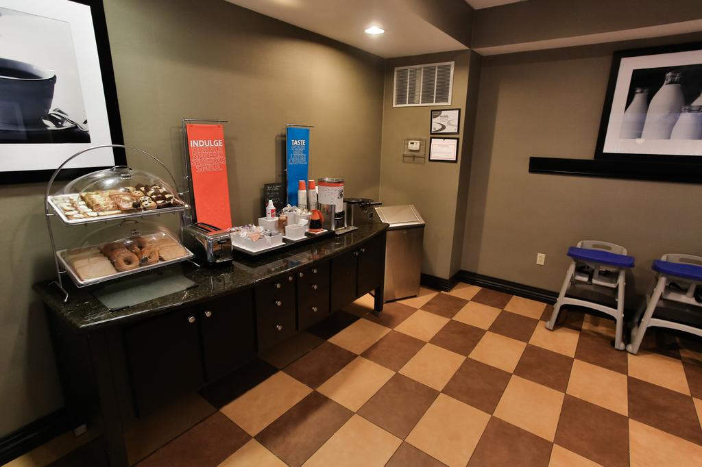 Hampton Inn & Suites Middlebury - thumb 3