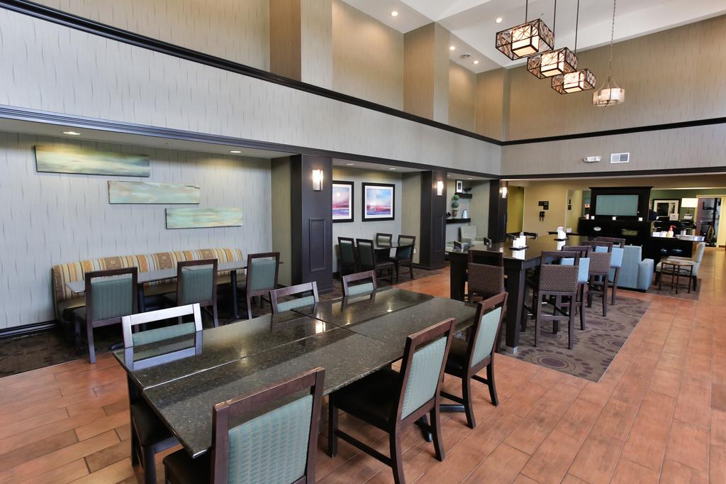 Hampton Inn & Suites Middlebury - thumb 1