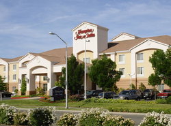 Hampton Inn & Suites Redding