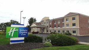 Holiday Inn Express & Suites Indianapolis North - Carmel