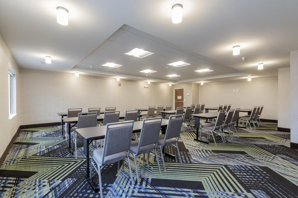 Holiday Inn Express & Suites South Bend - South - thumb 3