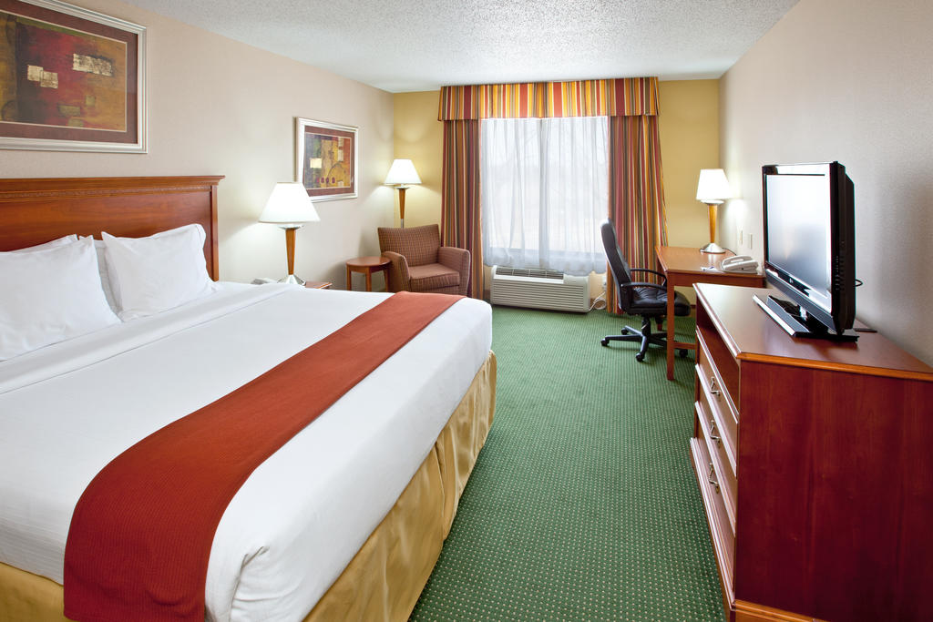 Holiday Inn Express Hotel And Suites Valparaiso - thumb 1