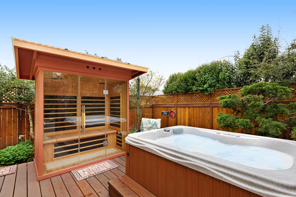 Hummingbird Garden Retreat - thumb 2