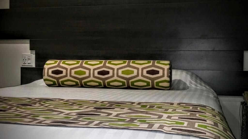 Jewel City Inn - thumb 3