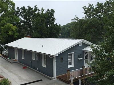 Knotty Pine Cottage - thumb 0