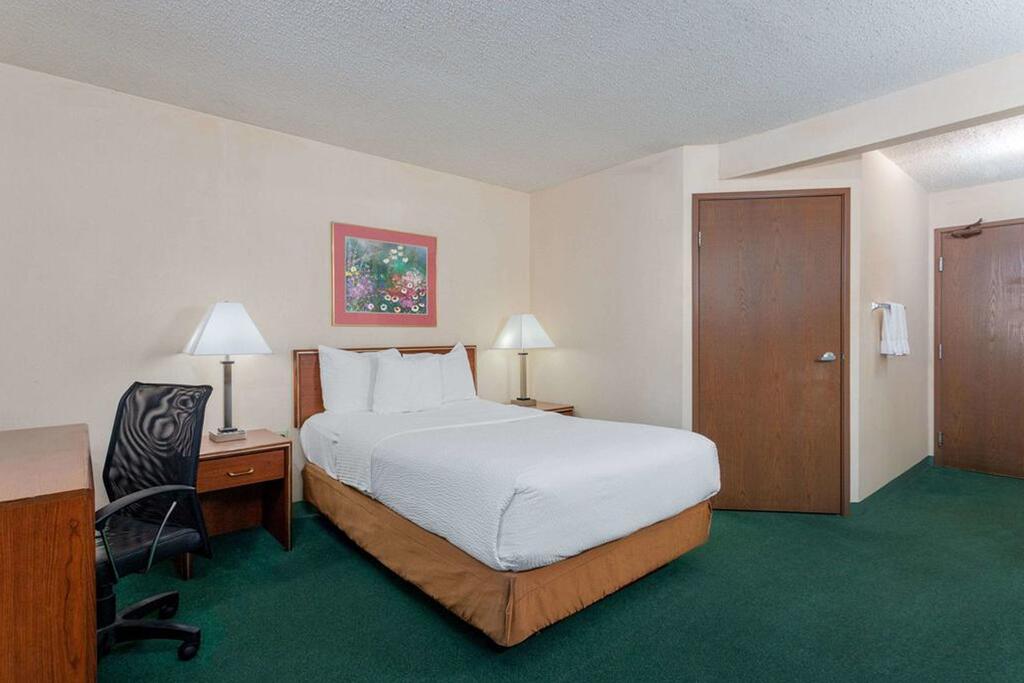 La Quinta Inn By Wyndham Indianapolis East-Post Drive - thumb 3