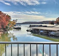 Lake Ozark Condo - Pool, Fishing Docks and More! - Accommodation Indiana