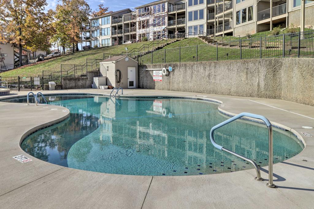 Lake Ozark Condo - Pool, Fishing Docks And More! - thumb 1