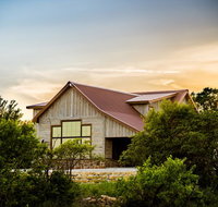 Lakefront Cedar Vale Lodge with Private Dock and Patio - Accommodation Indiana