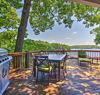 Lakefront Sunrise Beach House with Dock & Fire Pit! - Accommodation Indiana