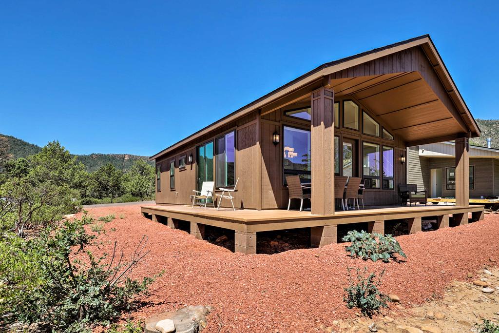 Lavish Pine Cabin With Wraparound Deck & Mtn Views! - thumb 2