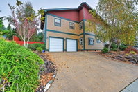 Lovely Brookings House with Hot Tub - 5 Min to Beach Accommodation Indiana