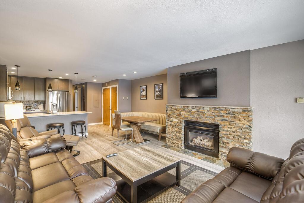 Luxe Condo - Walk To Gondola - Sleeps 7! - thumb 0