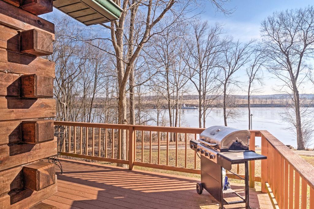 Magnet Cabin With Hot Tub - Steps To Ohio River! - thumb 1