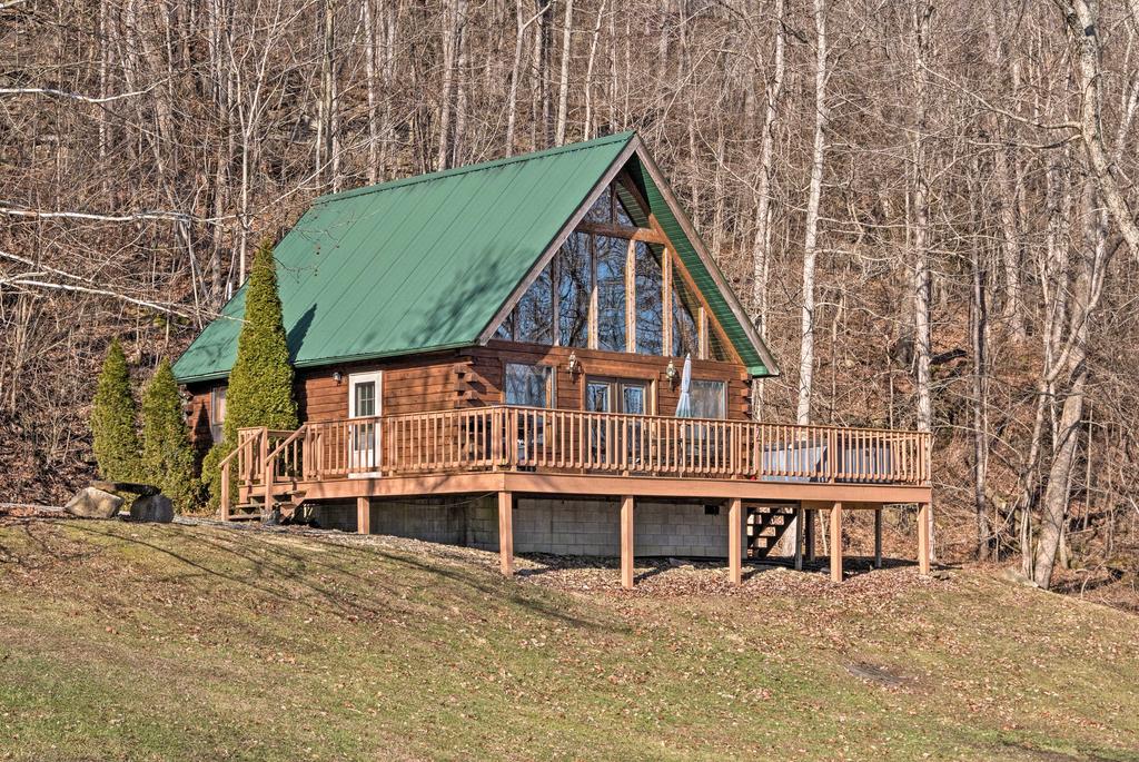 Magnet Cabin With Hot Tub - Steps To Ohio River! - thumb 2