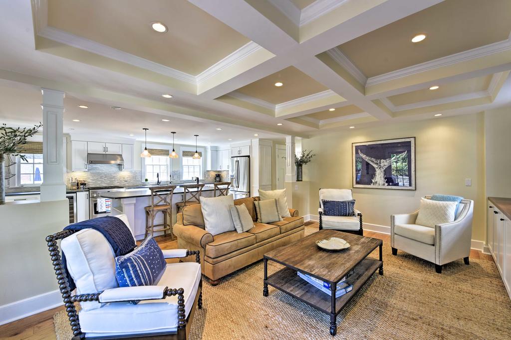 Modern Nantucket Getaway With Patio & Pool Access! - thumb 0