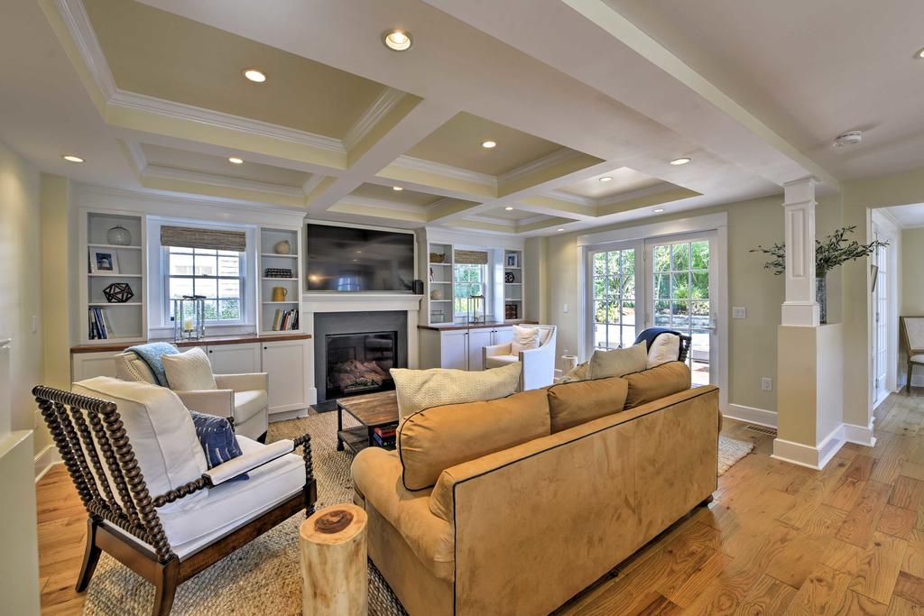 Modern Nantucket Getaway With Patio & Pool Access! - thumb 3