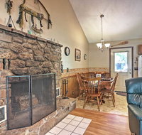 Mountain View Cabin w/ Porch on White River! - Accommodation Indiana