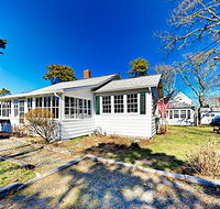 New Listing Cape Cod Gem w/ Fireplace Near Beach home - Accommodation Indiana