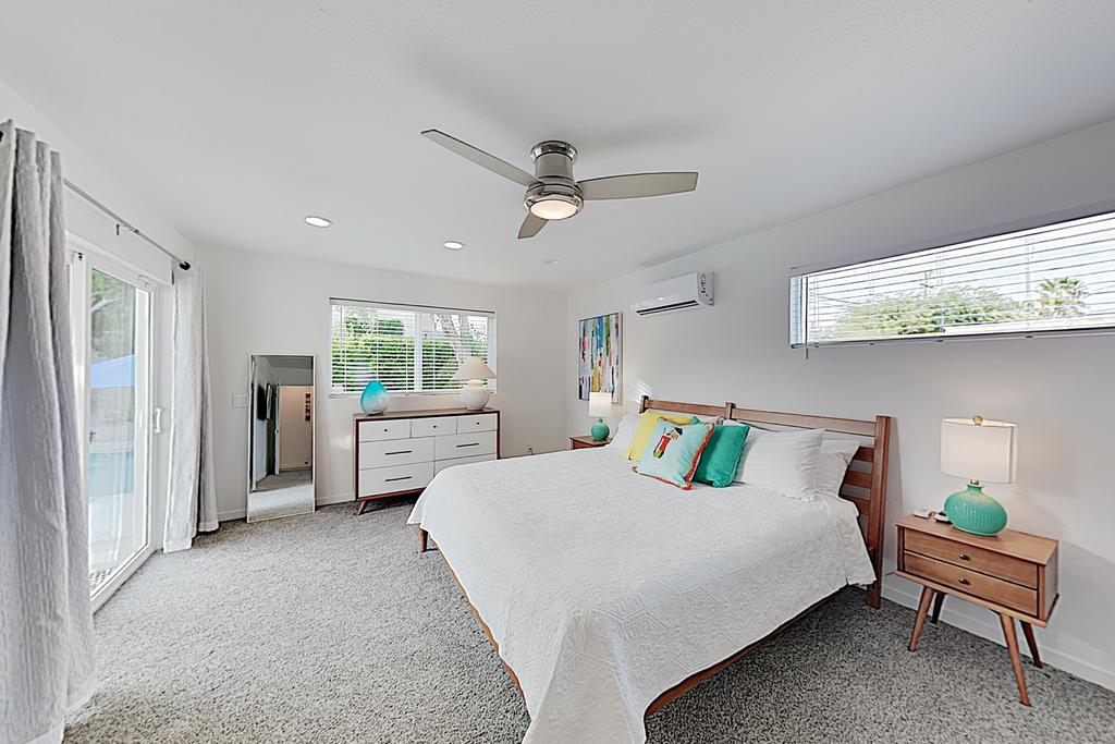 New Listing! Racquet Club East Gem W/ Pool & Spa Home - thumb 2