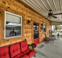 NEW 'The Bovard Lodge' Rustic Cabin Near Ohio River - Accommodation Indiana