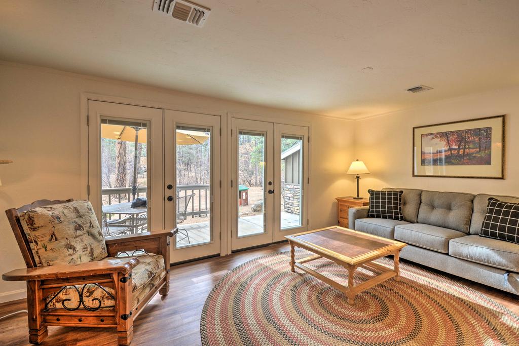 Peaceful Tiny House On 1.25 Acres W/ Fire Pit! - thumb 3