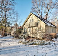 Pet-Friendly Pocono Mtn Escape in Stroudsburg - Accommodation Indiana