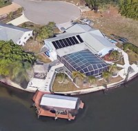 Peter Pan's Waterfront Resort - Accommodation Indiana
